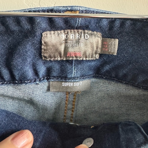 Torrid Blue Skinny Pants with Distressed Hem - Picture 7 of 11